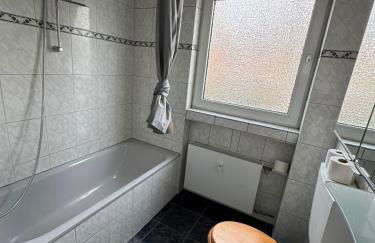 Ferienwohnung Monteurwohnung Business Appartement Langenfeld - Foto 8