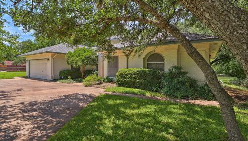 Round Rock Lakefront Home w/ Water Toys & Fire Pit - Foto 2