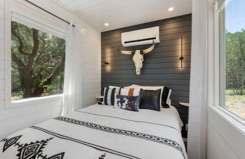 The Lonely Bull Luxury Container Home on 5 Acres - Foto 10