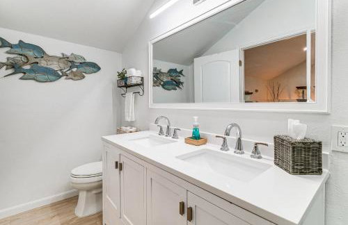 Steps to Lake Conroe! Condo with Balcony and Views - Foto 20