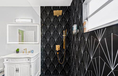 NEW! Havana Nights Villa ! Walk to Calle Ocho! - Foto 12