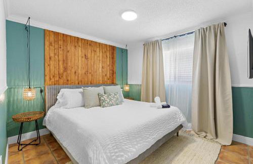 Casa Cabos - Fun in Miami - Pool BBQ - Fit 10 - Photo 26