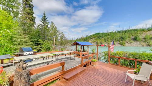 Soldotna Fishing Lodges with Dock on Kenai River! - Foto 3