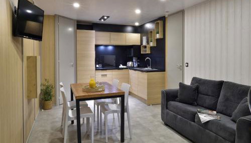 Group Stay Near Sea in Propriano - Foto 1