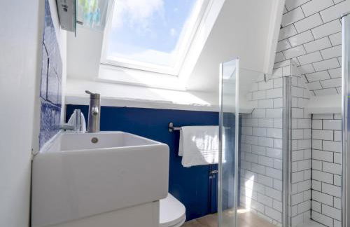 Tranquil cosy apartment in centre of Avening - Pass the Keys - Foto 20