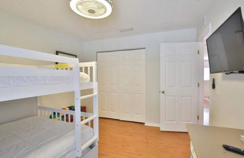 Resort Saltwater Pool Spa Near Anna Maria - Photo 27