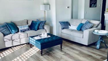 Coastal Condo with pool, minutes from beach - Foto 5