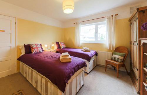 5 Bedroom House with Sea Views - Photo 15