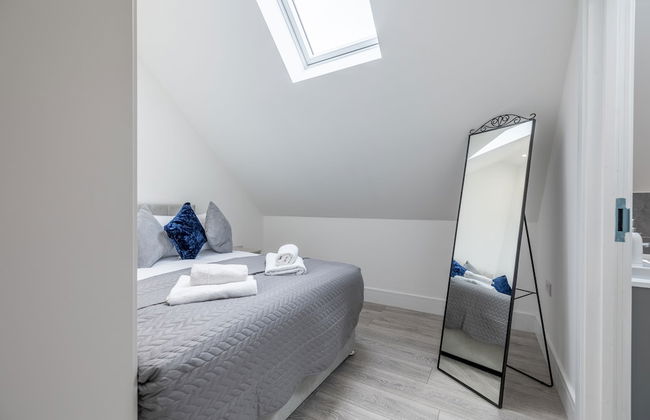 Impeccable 2-bed Apartment in Camberley - Foto 9