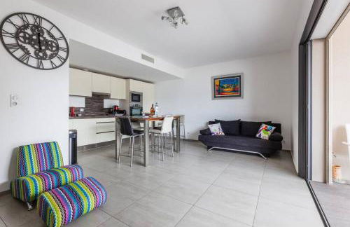 T2 d'exception 100m plage terrasse vue mer et montagnes - Foto 13