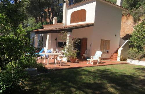 Beautiful detached air-conditioned villa close to sandy beach, shops and restaurants - Foto 28
