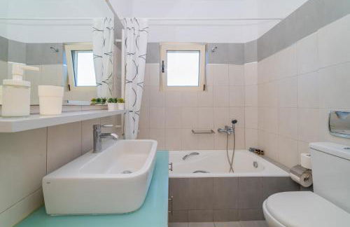 Estella Villa with Pool, Children Area, BBQ & Magnificent Views! - Photo 39