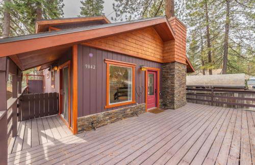 Lakeside Serenity Retreat - Photo 1