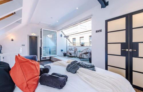 Incredible 3Bed Townhouse, Rooftop Patio, Sleeps 6 - Foto 43