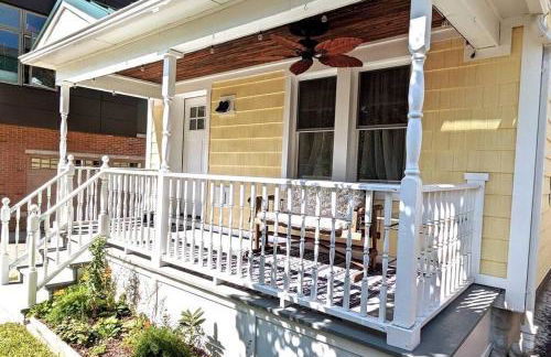 Walkable Elmwood Cottage, No Chores 2Bath 2BR 1Car - Foto 11
