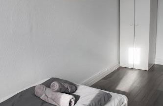 RuhrpottImmo - Zentrale Wohnung in Iserlohn - bis zu 7 Pers - Foto 11