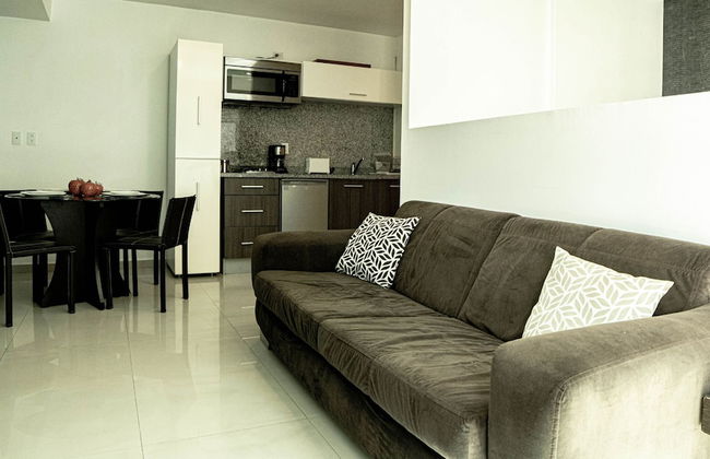 Tiny Apartment with Rooftop pool y GYM - Foto 8