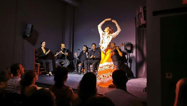 La expresión corporal de las bailaoras os conmoverá