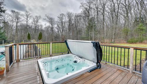 Monterey Home with Hot Tub, Pool and Game Room! - Foto 3