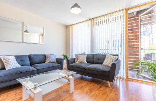 Cotels at Vizion Serviced Apartments, Superfast Broadband, Central Location, Free Parking, Fully Equipped Kitchen - Foto 7