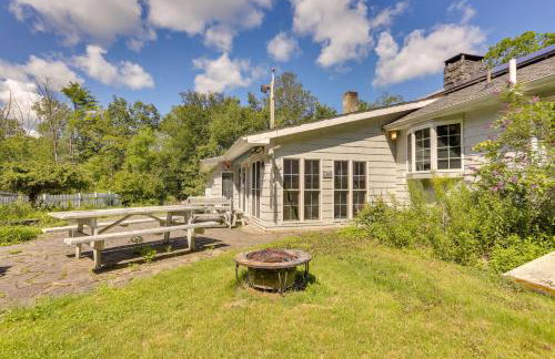 Sparrow Bush Retreat w/ Pool & Screened Porch - Foto 33
