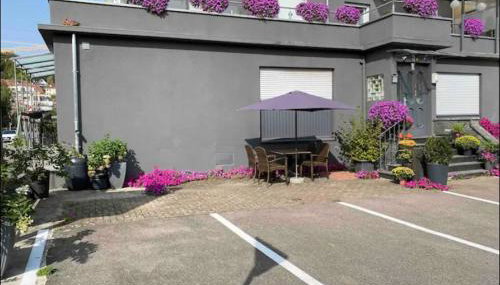 Günstiges grünes Ferienzimmer mit separater moderner Dusche - Foto 5