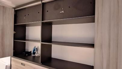 Le Robec studio centre Rouen "Ménage et linges de lit inclus" - Foto 3, storage, wardrobe