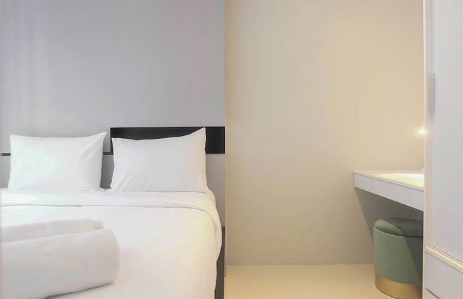 Stylish and Modern 2BR Bassura City Apartment - Photo 2