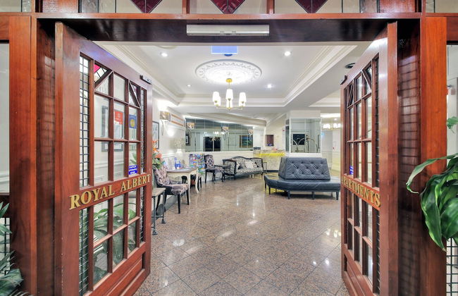 Royal Albert Hotel - Photo 6