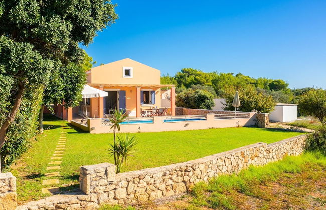 Antigoni Beach House Large Private Pool Walk to Beach Sea Views A C Wifi Car Not Required - 1012 - Foto 47