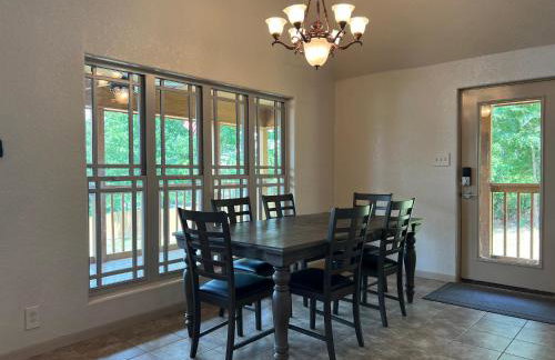 Lakefront Oasis with Private Boat Dock on Lake Palestine - Foto 35