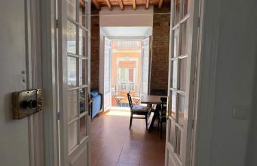 CASA NATY, Espacioso Renovado Apartamento en el Centro de Malaga - Photo 10