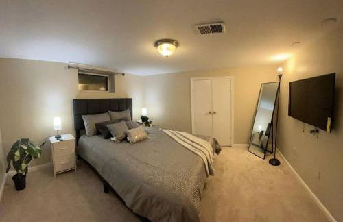 Entire Spacious Home Near DC - Photo 40