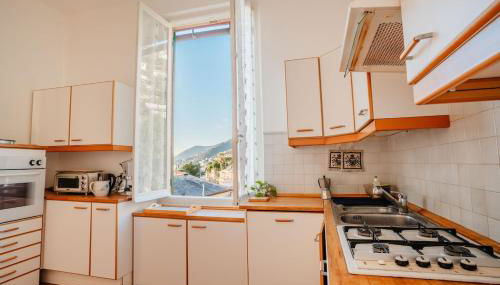 Elegance on the Sea - with wifi 200 meters from the sea - Photo 5