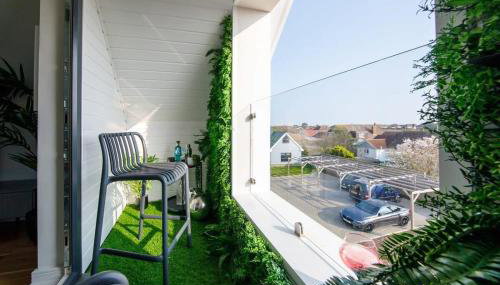 Luxury Penthouse ~ Super King Bed 5 min to Beach - Foto 4