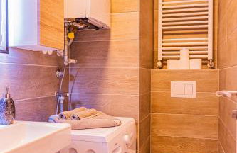 Jacuzzi - Flexible SelfCheckIns 20 - Zagreb - Luxury - Garage - Smart - Brand New - Apartments Repinc - Foto 40