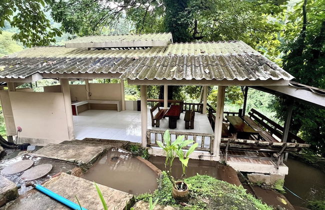 The Cascade - Mae Taeng Waterfall Bungalows - Photo 3