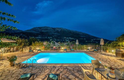 Villa Regina -Hidden Eden with Treehouse & Heated Pool - Foto 20