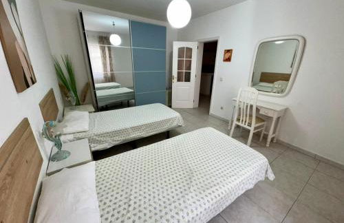 Casa Lilo, en jardin grande, con una gran piscina y barbacoa - Foto 29