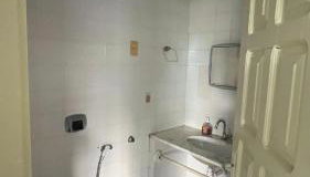 Apartamento com piscina e vista para o mar - Foto 2