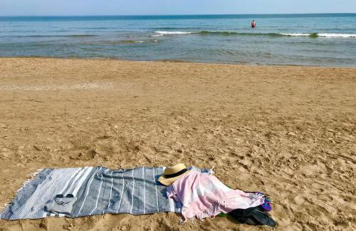 Villa con jardín en Oliva Nova Golf a 100m de la playa - Photo 25