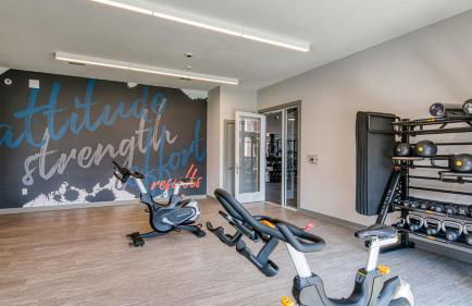 H4N Furnished Apartments at Ellipse Urban in Hampton VA - Photo 13