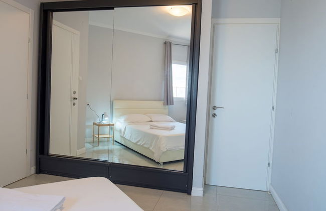 Royal Apartment on the Sea - Photo 10