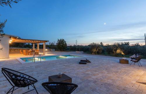Villa Oliveto with pool - Photo 10