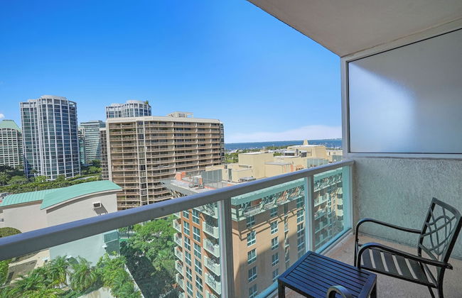 Stunning 12th Floor Studio in the Grove - Foto 19