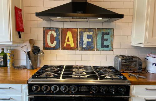 The Old Farmhouse - Photo 12