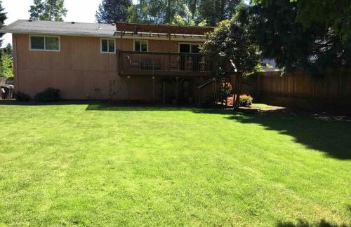 West Linn Relaxing Entire Home WiFi TV Yard BBQ Eateries - Foto 51