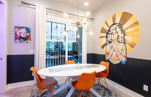 City Heights Townhome with Free Parking & 3 Baths - Foto 16