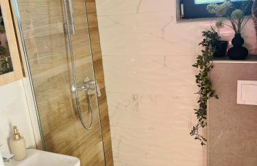 Kuća za odmor Malia sa Spa Hot Tub Jacuzzijem - Nice and Cozy - Free tickets to all City attractions - Foto 24