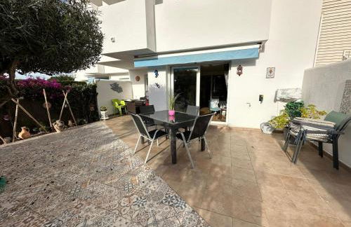 Bonito apartamento con gran terraza y piscina comunitaria AV-08 - Foto 35
